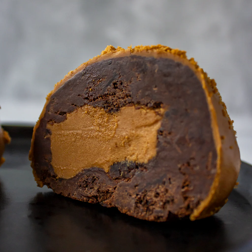 Loaded Legend Choccy Boom Bite with Biscoff - Image 9