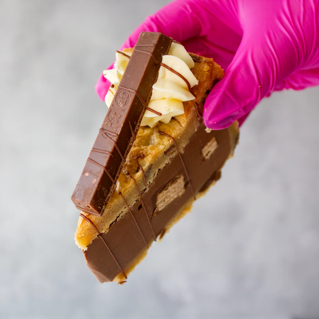 PRE-ORDER - Full Cookie Pie Slice with KitKat - 12 Slices - Image 3