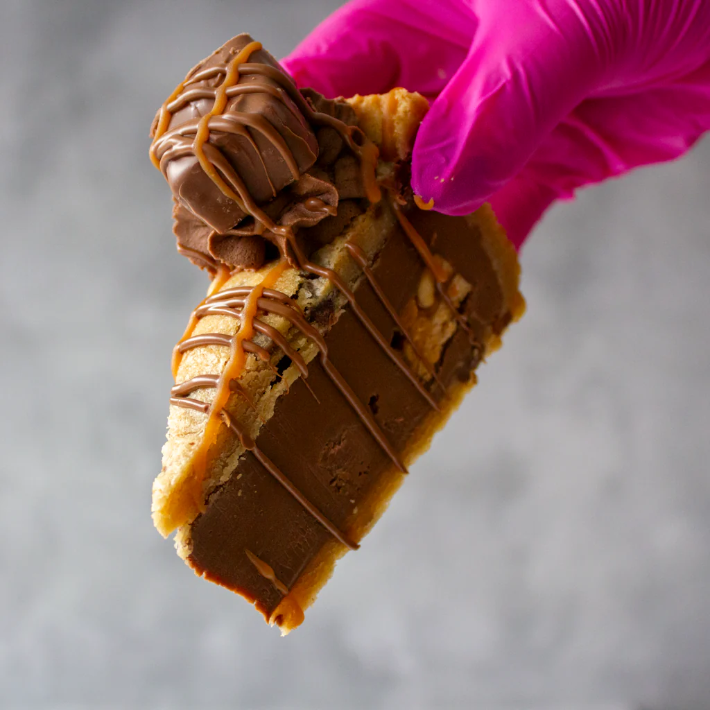 PRE-ORDER - Full Cookie Pie Slice with Snickers - 12 Slices - Image 8
