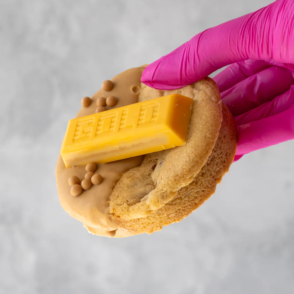 Stuffed Deluxe Cookie with Gold Bar