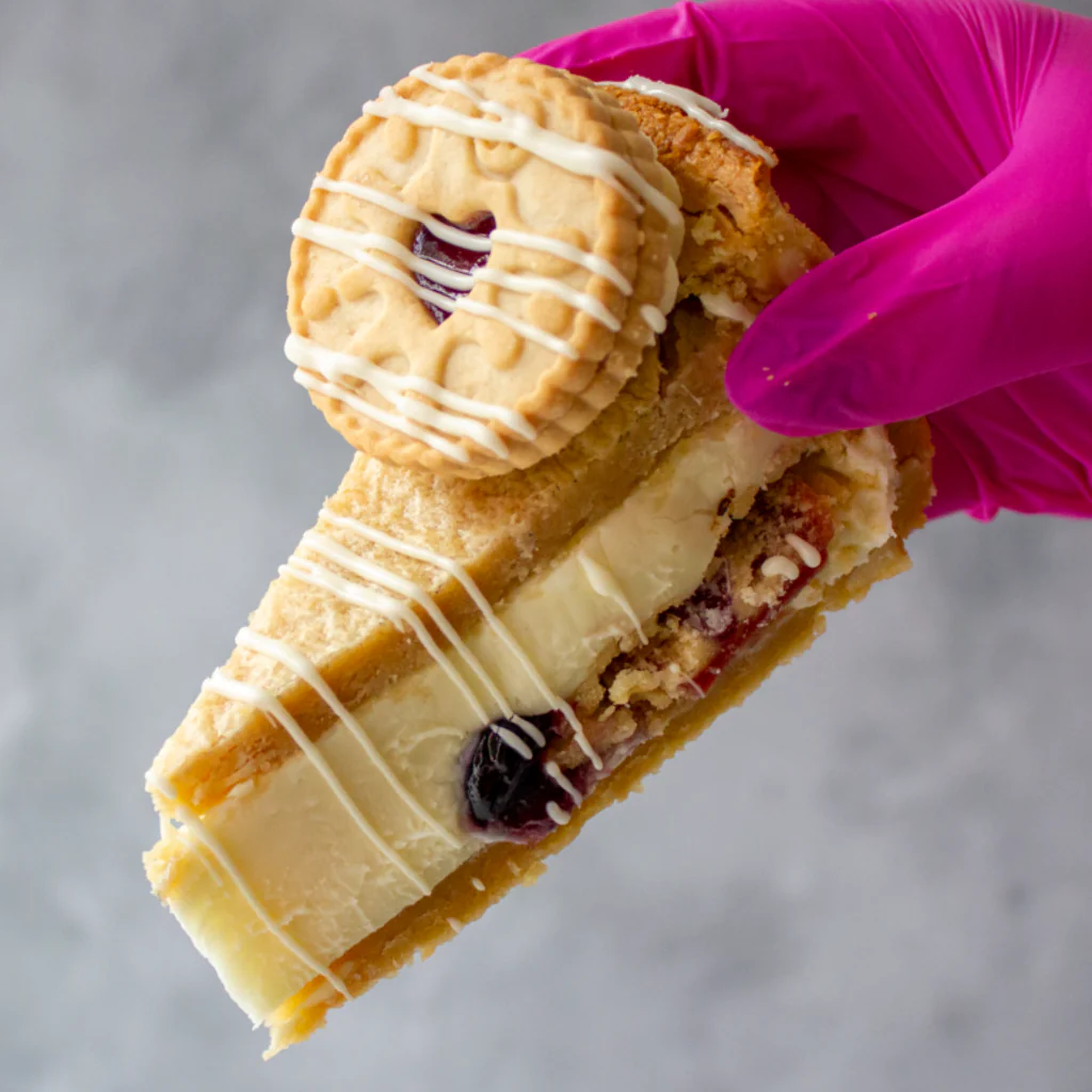 Cookie Pie Slice with Jammie Dodger - Image 4