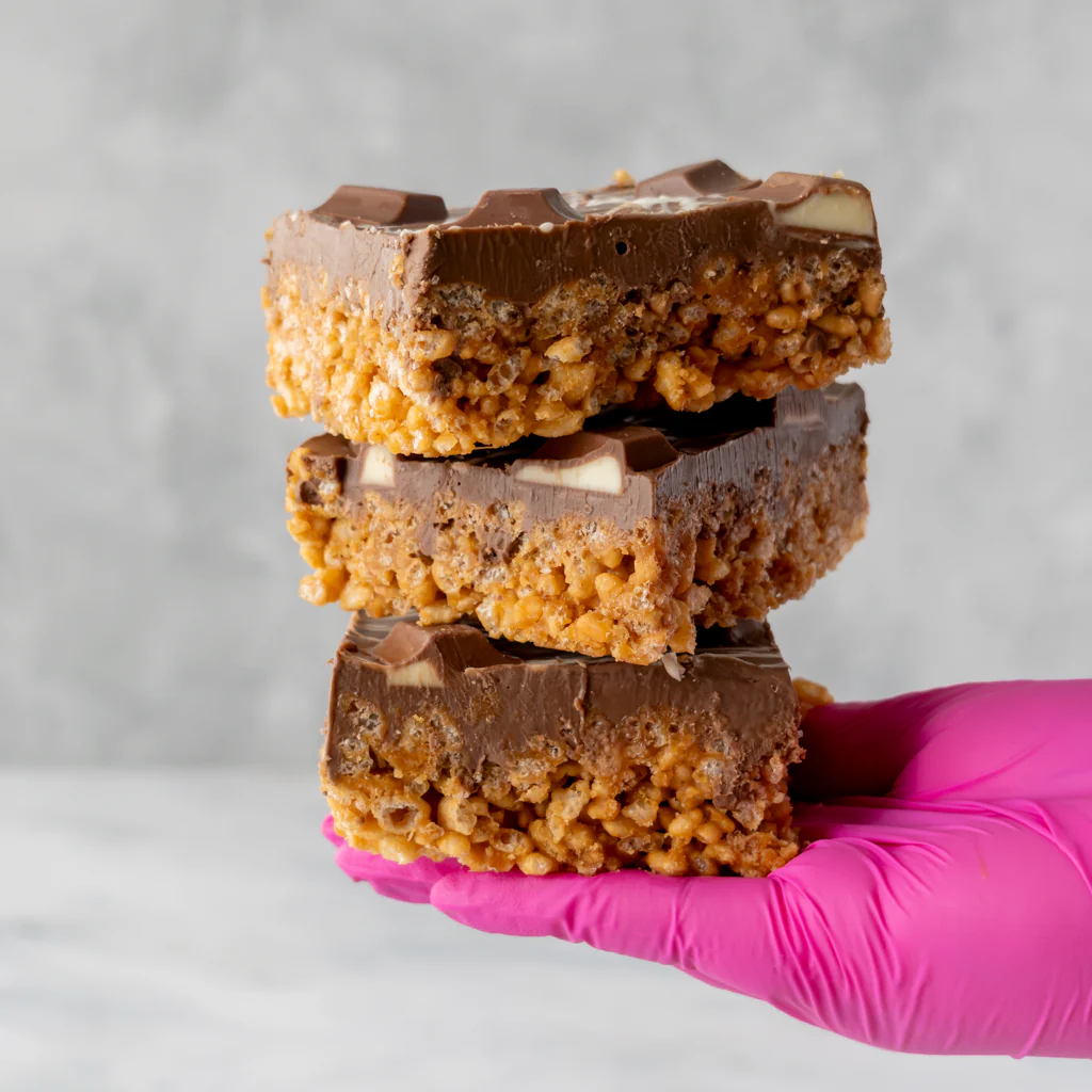 Crispie Slab with Kinder Bar - Image 11
