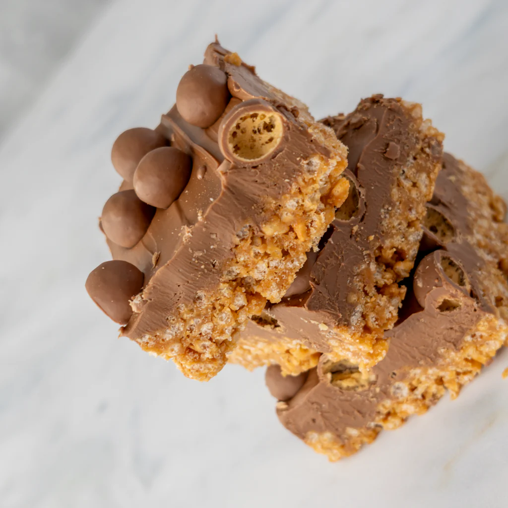 Crispie Slab with Malteser - Image 11